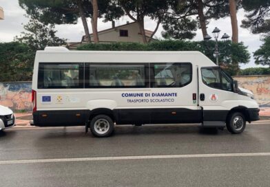 Un nuovo minibus a disposizione degli alunni di Diamante